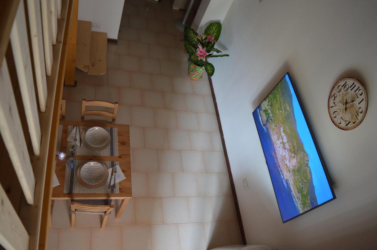 Berardi House Apartment Taranto Bagian luar foto
