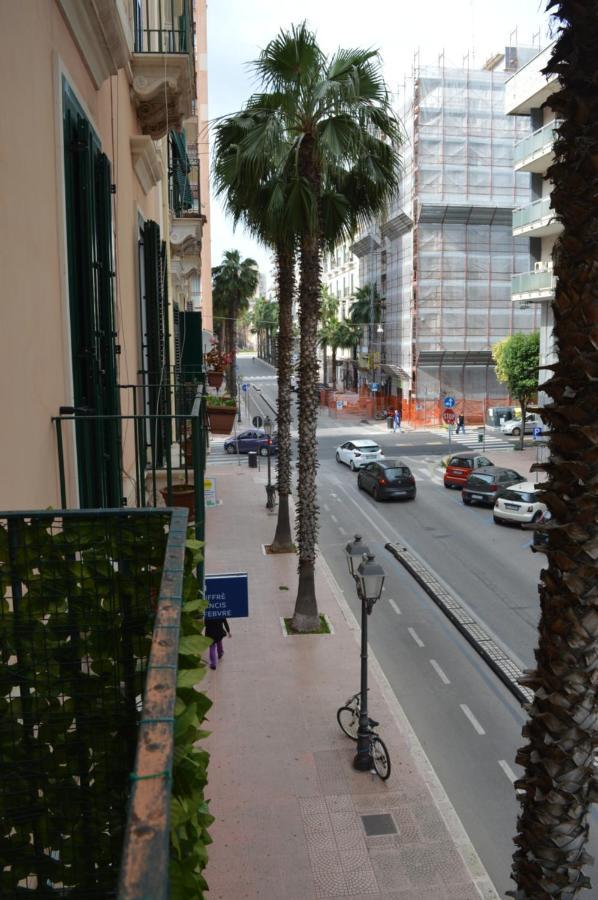 Berardi House Apartment Taranto Bagian luar foto