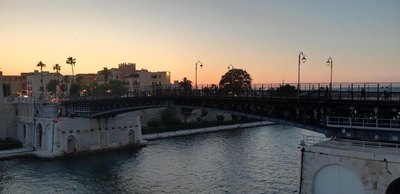 Berardi House Apartment Taranto Bagian luar foto